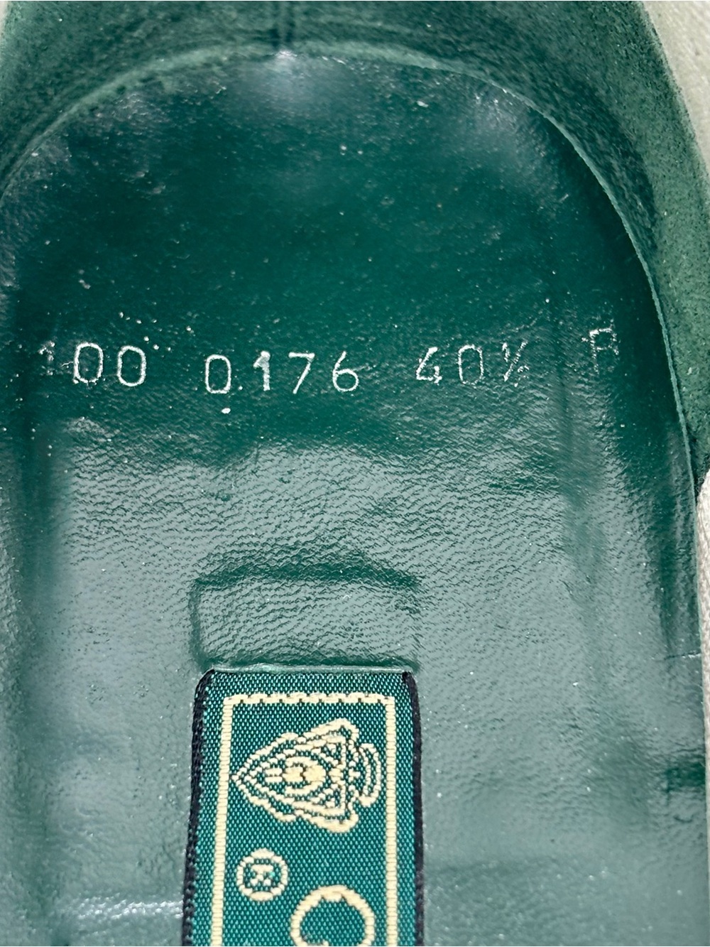 Gucci Tassel Loafer - Picture 8 of 10